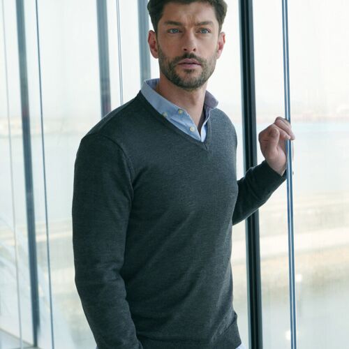 V-Neck Thumbnail